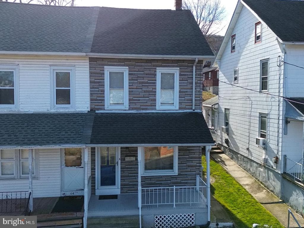 62 S Church Street photo 1