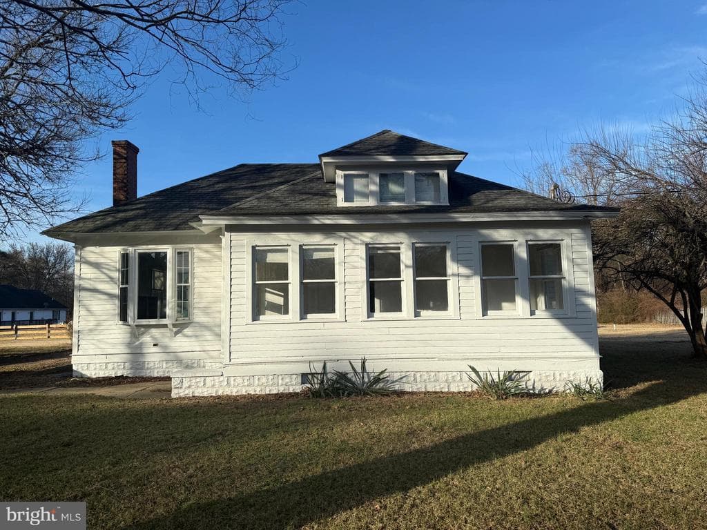 11584 Greensboro Road photo 1