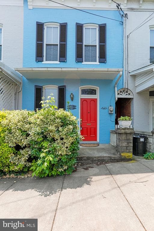 425 W Martin St photo 1