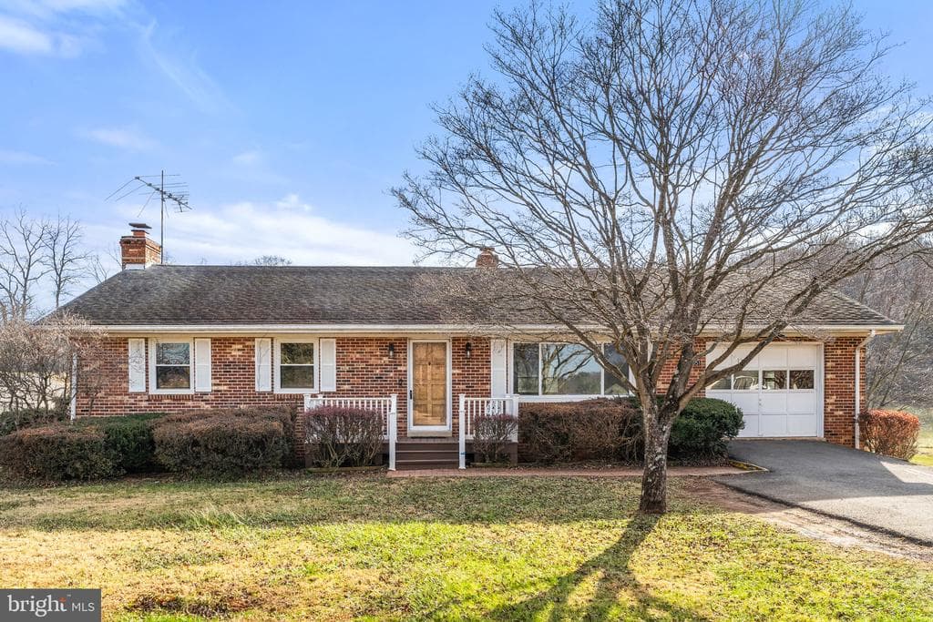 5551 Obannon Road photo 1