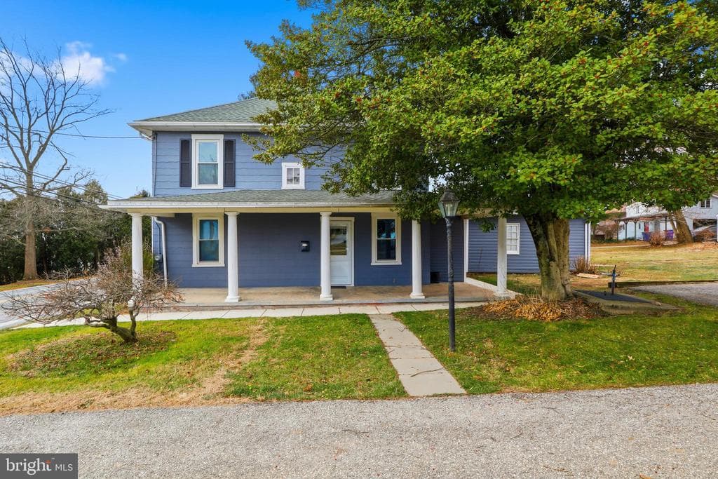 315 W Railroad Avenue photo 1