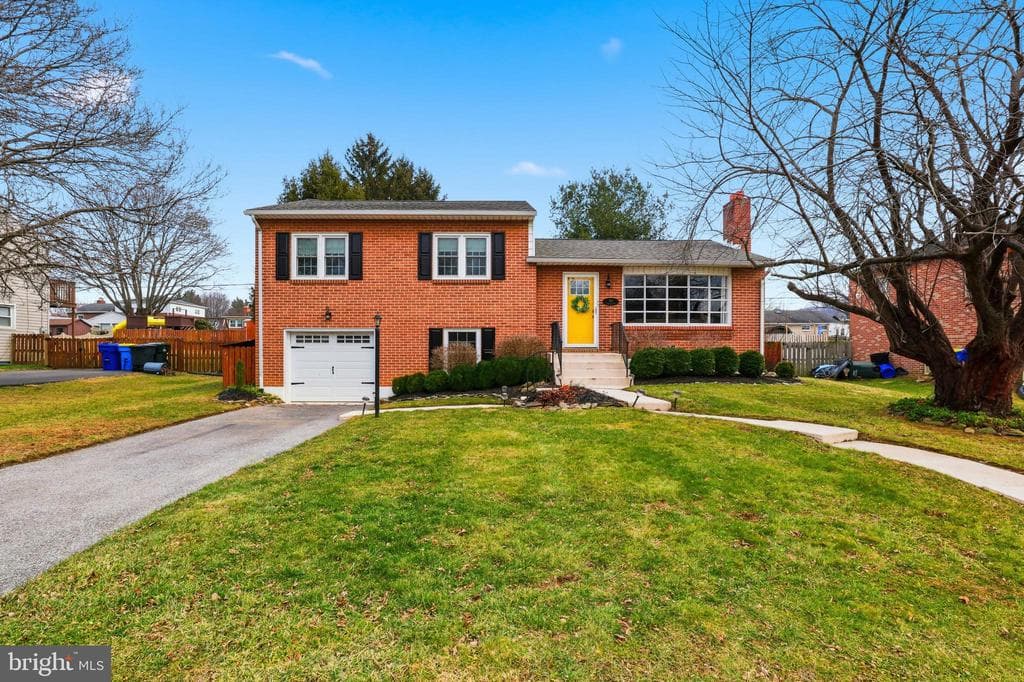 311 Wynwood Road photo 1