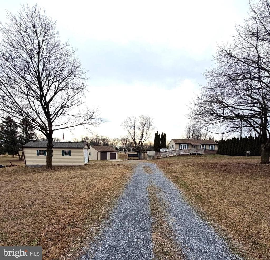 262 E Kercher Avenue photo 1