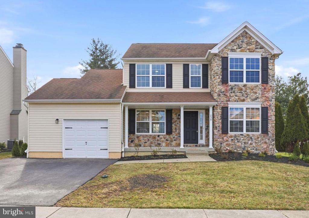 238 Pennland Farm Drive photo 1