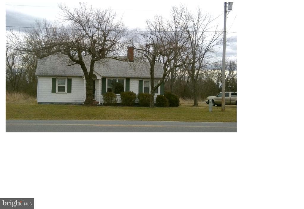 6837 Valley photo 1