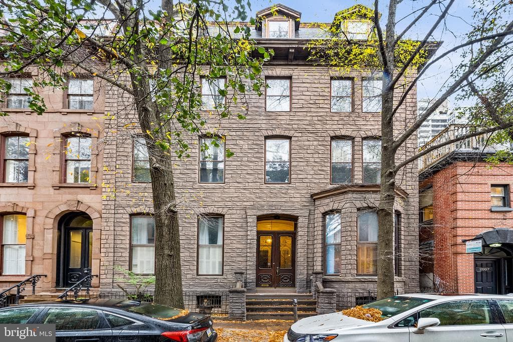 2009 Spruce Street #c photo 1