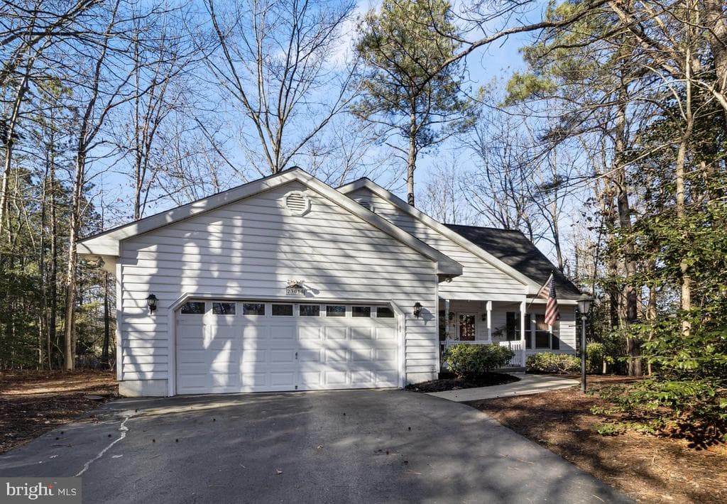 23015 Wedgewood Lane photo 1