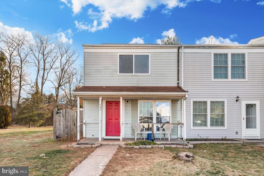 545 Daisy Drive photo 1