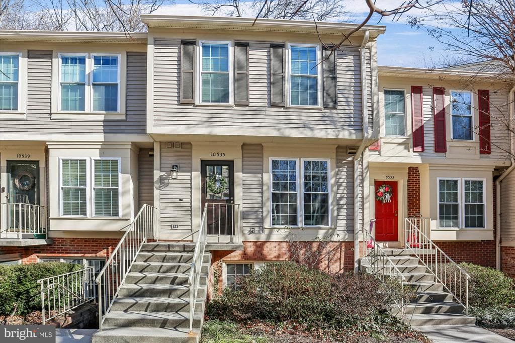10535 Englishman Drive photo 1