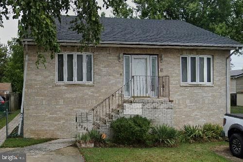 4526 41st Avenue photo 1