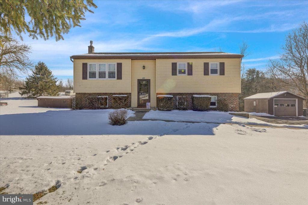 450 Birch Hill Road photo 1