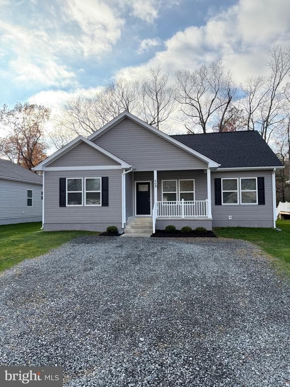 209 Holly Way photo 1