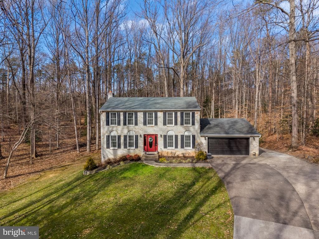 5356 Wade Lane photo 1