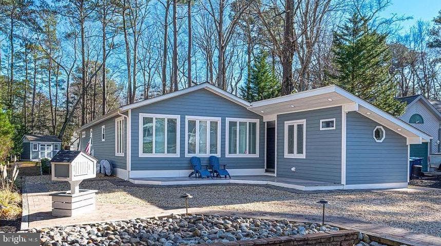 177 Sandyhook Road photo 1