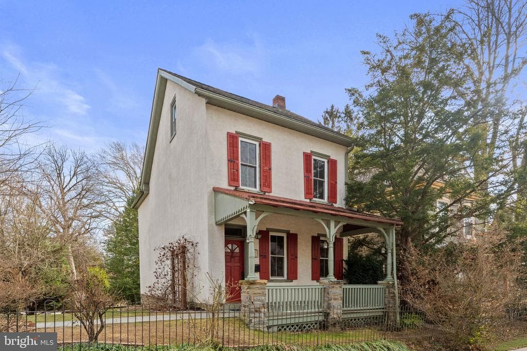 212 E Benezet Street photo 1