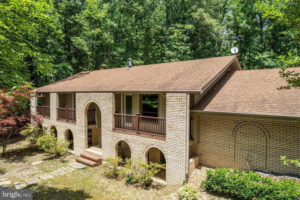 211 Sleepy Hollow Trail photo 1