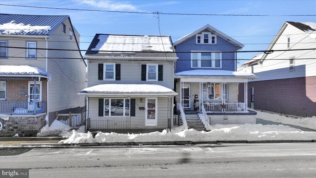 135 W Columbia Street photo 1