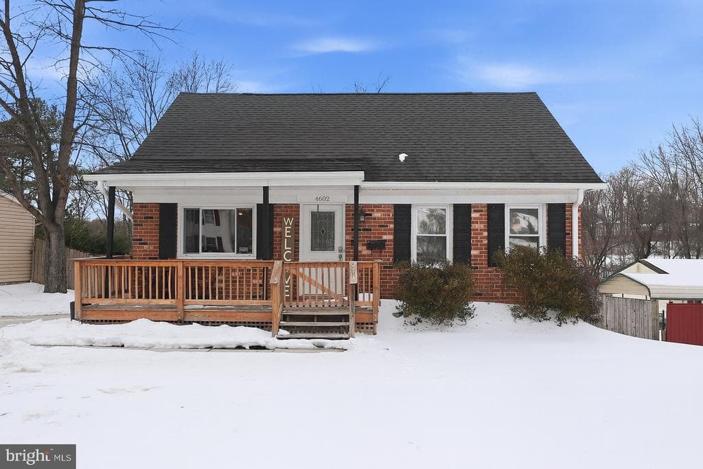 4602 Kenwood Drive photo 1