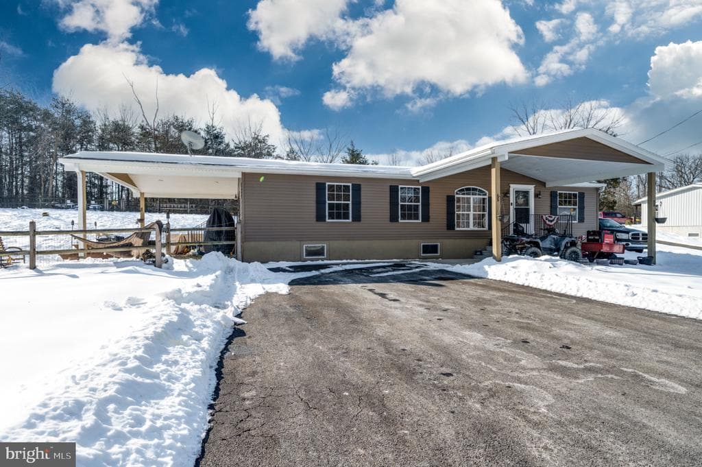 60 Laurel Avenue photo 1