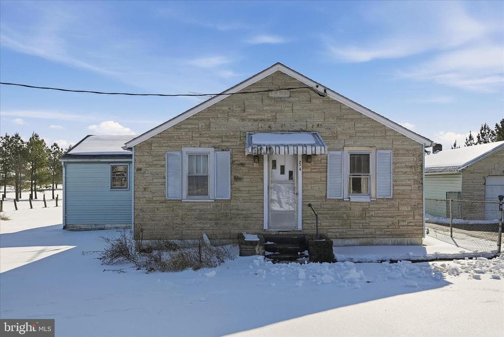 244 Gun Club Road photo 1