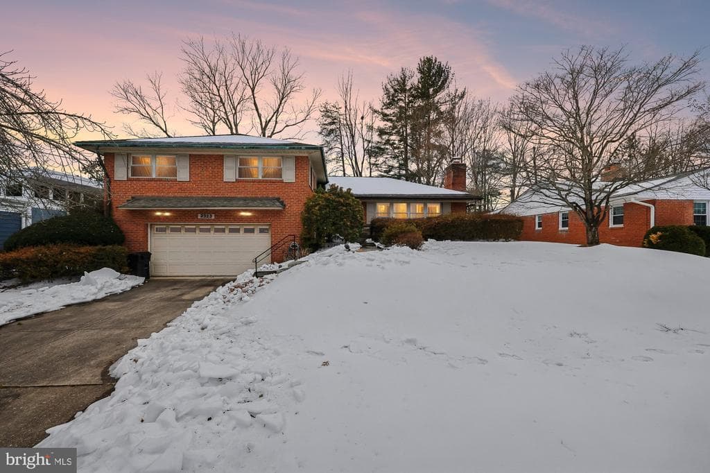 3323 Brooklawn Terrace photo 1