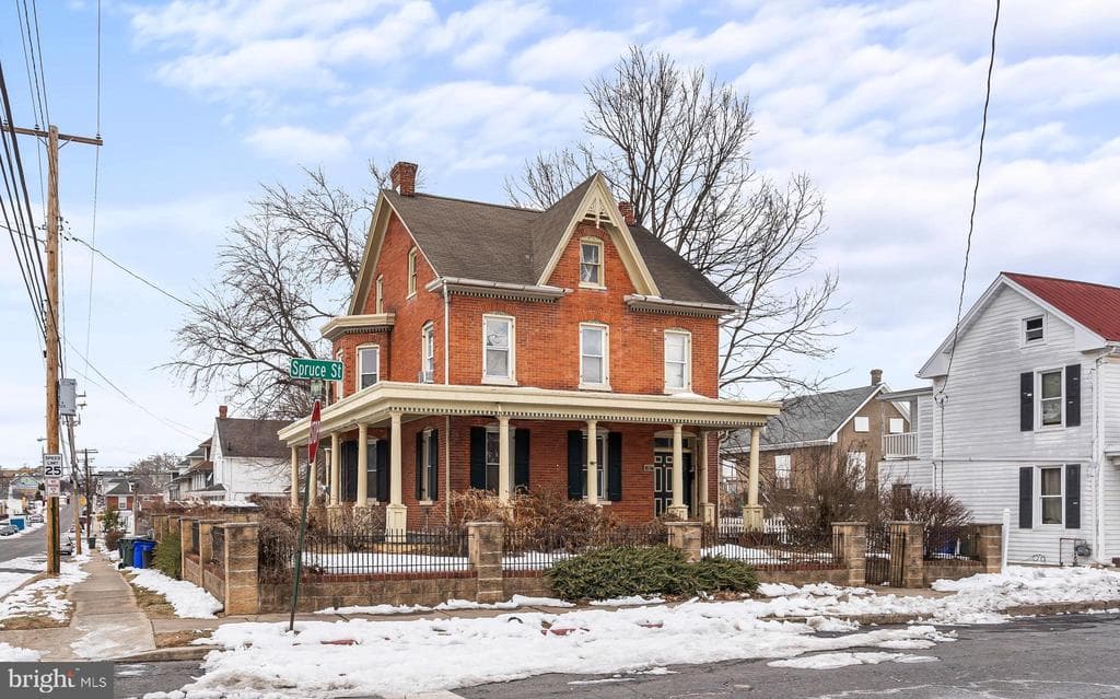 767 Spruce Street photo 1