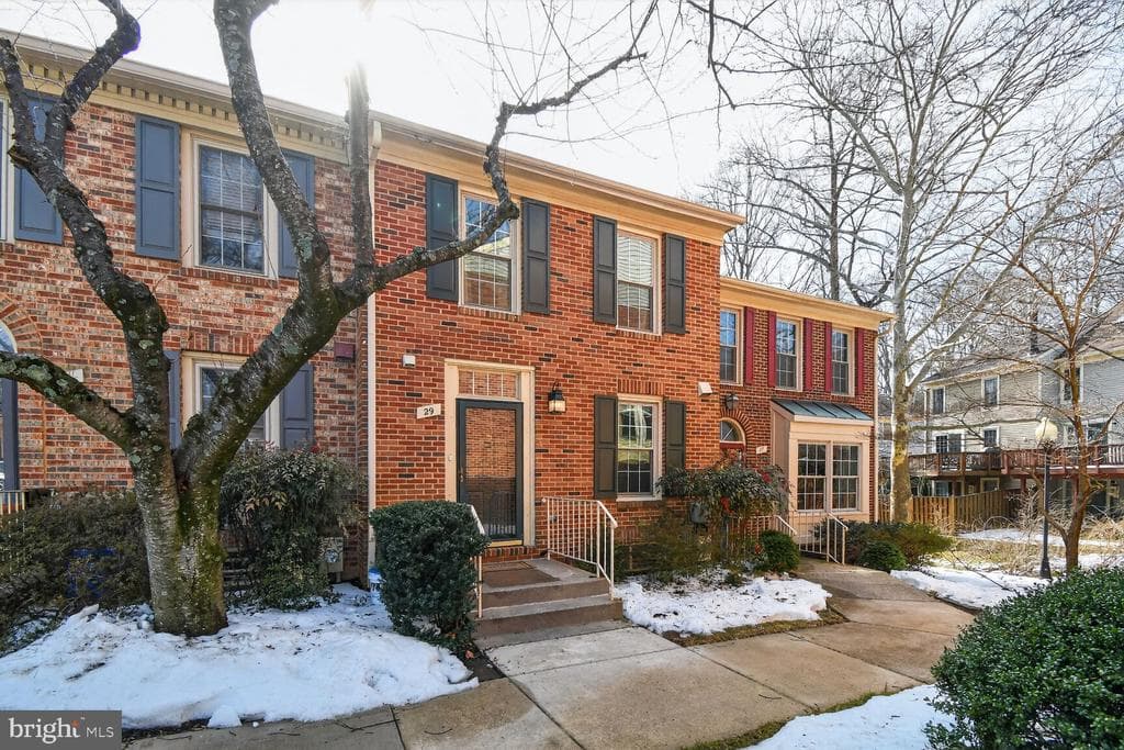 29 Grove Ridge Court photo 1