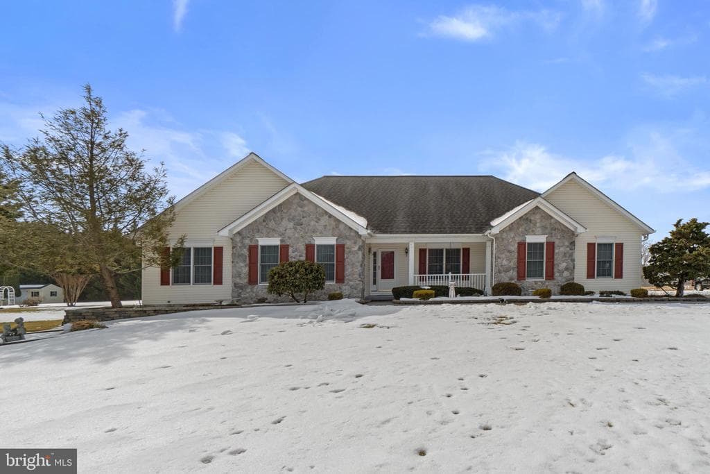 4505 Gray Horse Drive photo 1