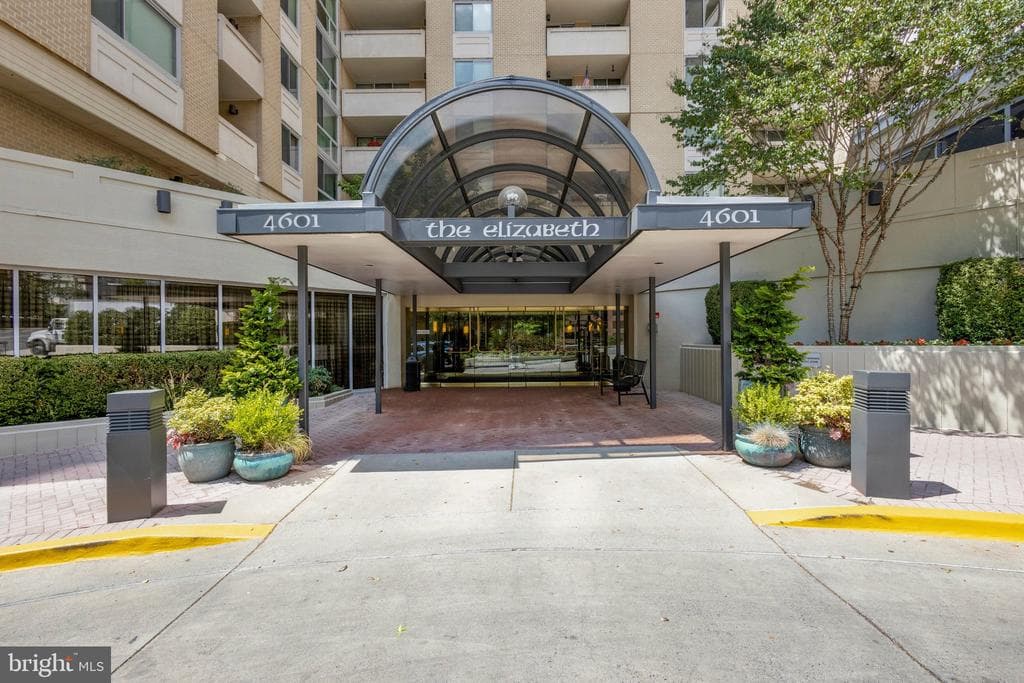 4601 N Park Avenue N #1101-A photo 1