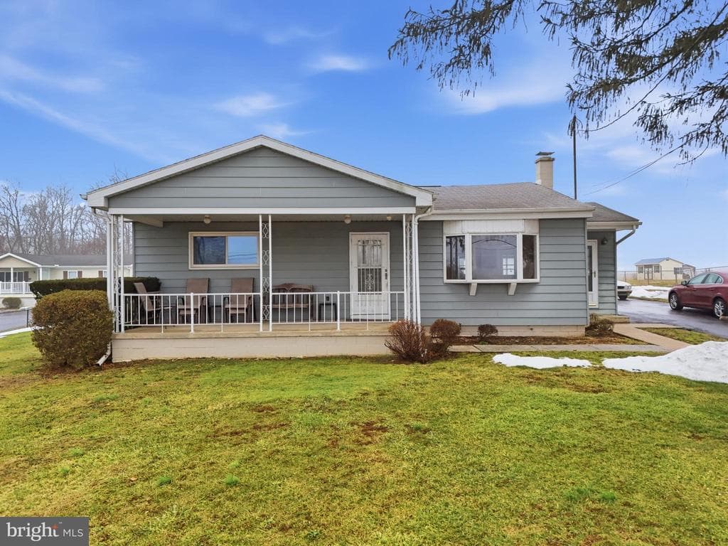 745 Cragmoor Road photo 1