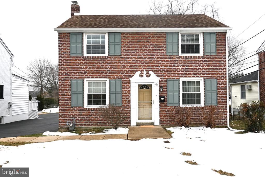 514 Springview Lane photo 1