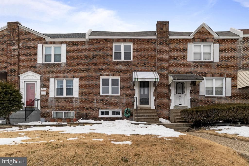 434 Edgemore Road photo 1