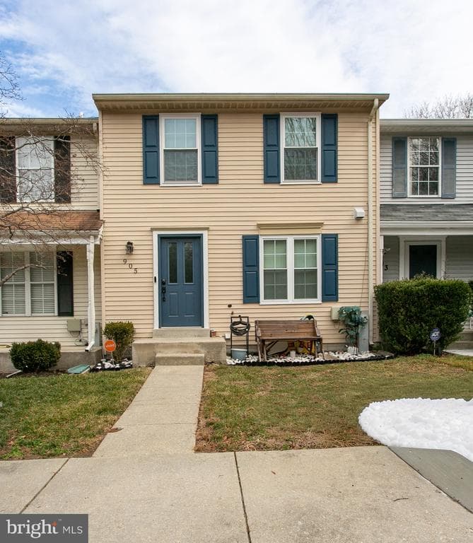 905 Pleasant Hill Lane photo 1