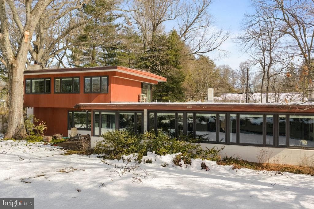 1112 General Saint Claire Road photo 1