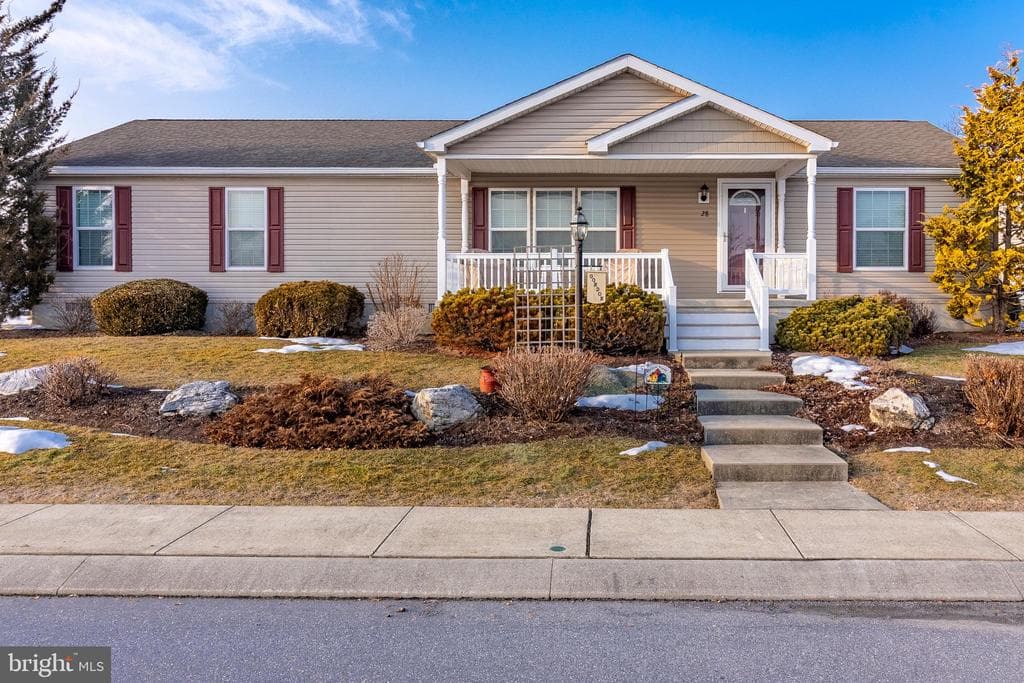28 Quartz Lane photo 1