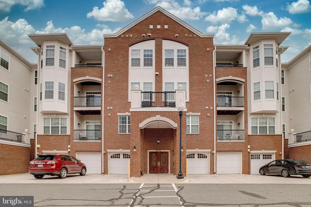 9200 Charleston Drive #301 photo 1