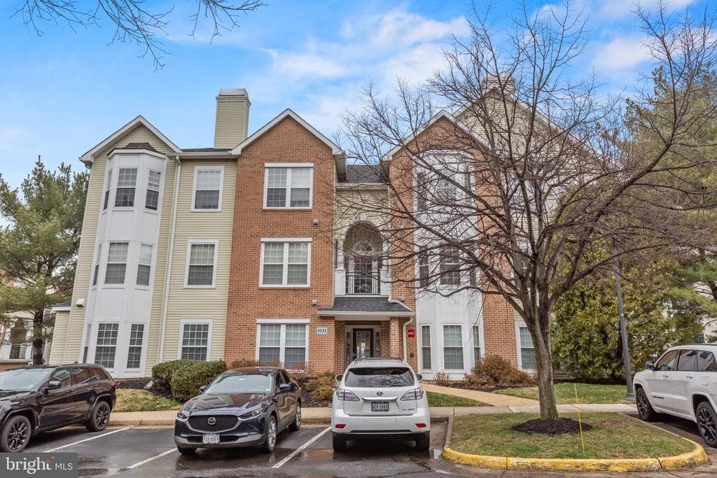 4131 Fountainside Lane #202 photo 1