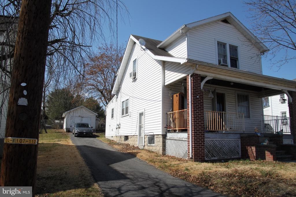 174 McCoole Avenue photo 1