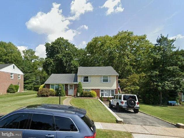 249 Gleaves Road photo 1