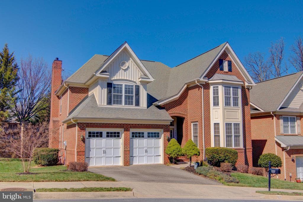 7690 Oak Field Court photo 1