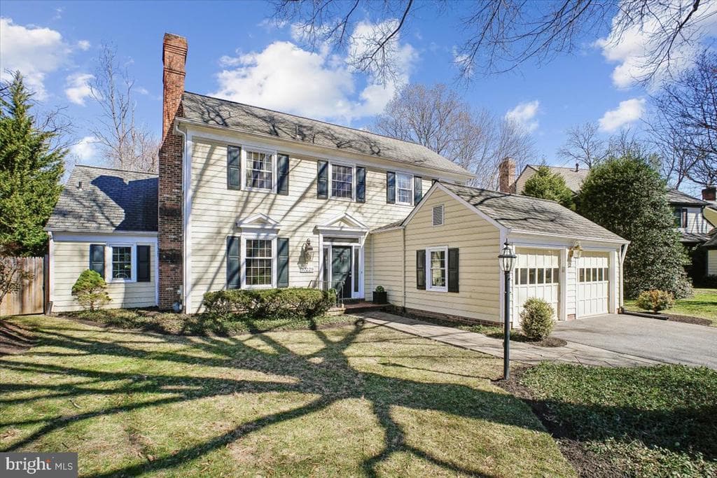 10229 Sundance Court photo 1