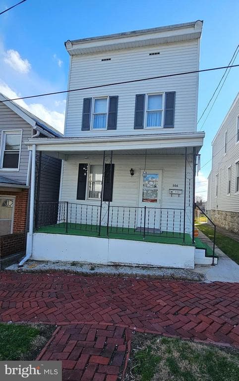 506 Linden Street photo 1