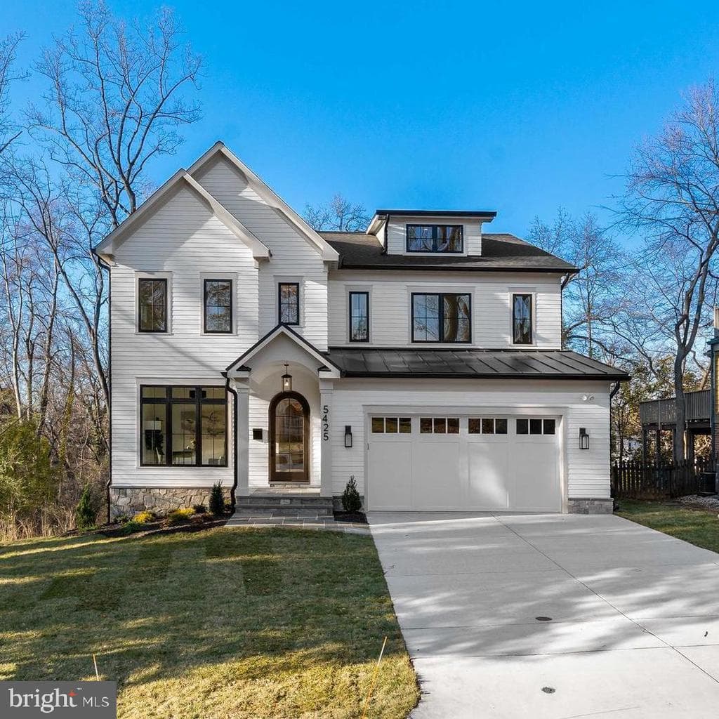 5425 Harwood Road photo 1