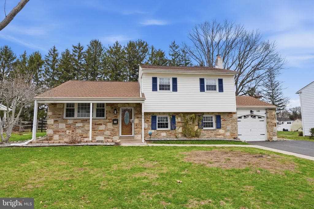 145 Forrest Avenue photo 1