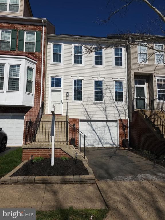 14706 Deer Lake Court photo 1