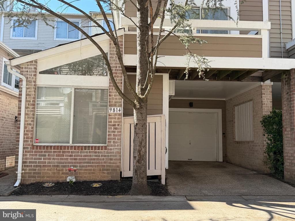 9814 Dockside Terrace photo 1