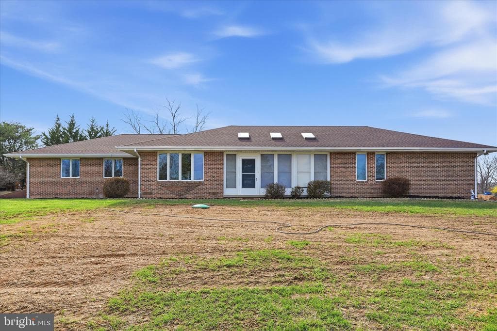 58 Weber Lane photo 1
