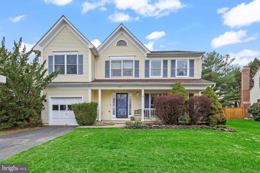 1211 Musket Court NE photo 1