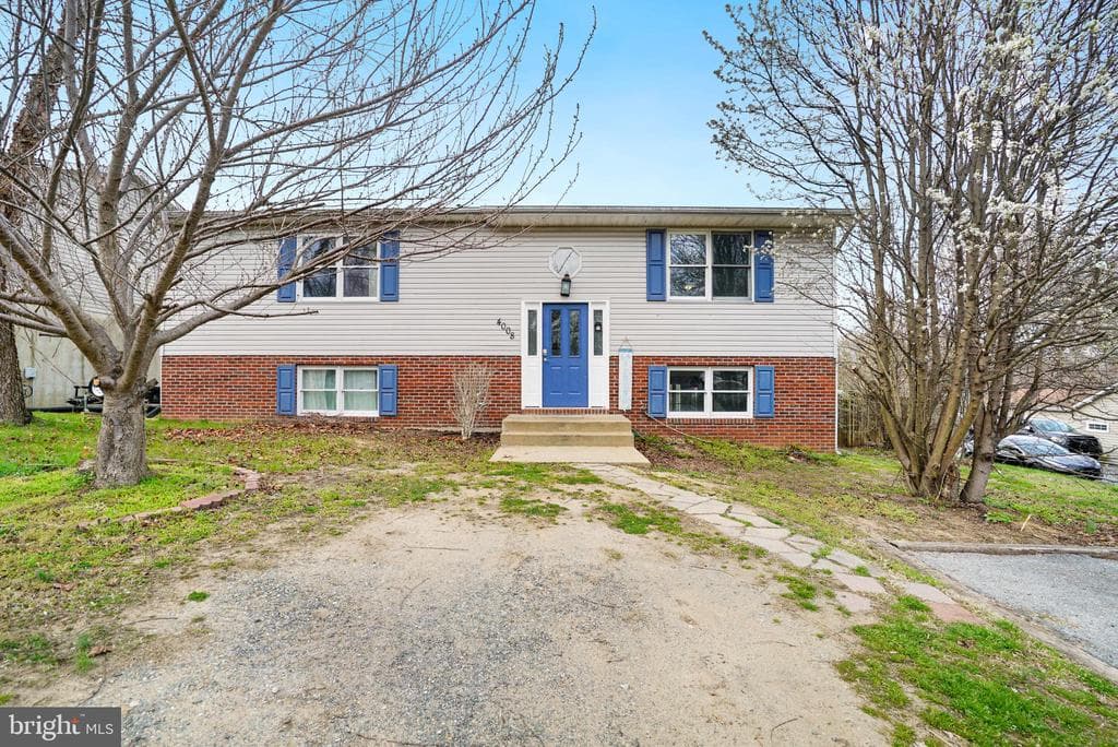 4008 Summer City Boulevard photo 1