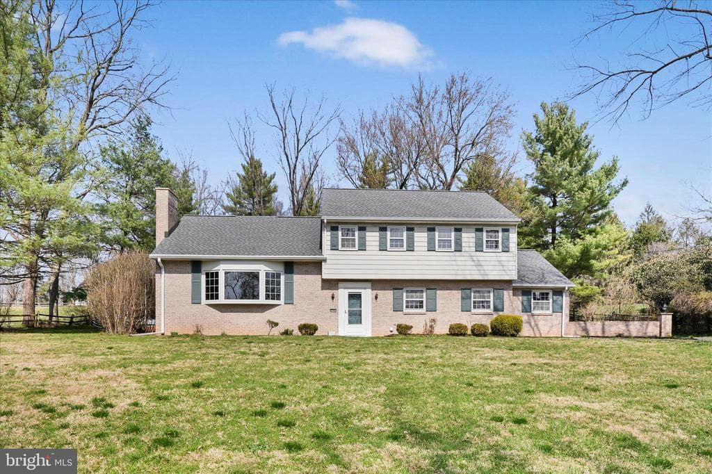 2341 Butter Road photo 1